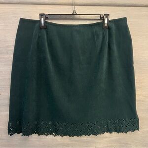 Venezia Jeans Clothing Co.‎ Hunter Green Faux Suede Above Knee Skirt Size 20 GC